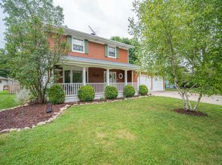 130 S Claremont Rd, Saukville, WI 53080