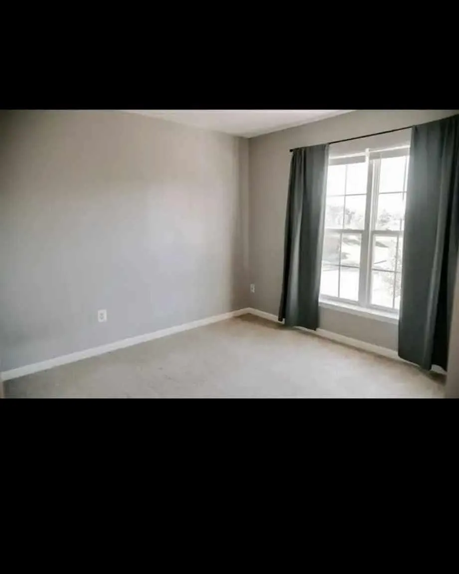 4 bed, 2140 sqft, $2,500 — Photo 3