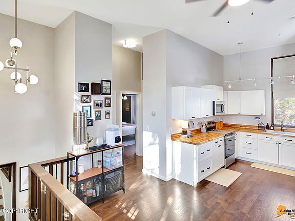 3rd image of 3511 Amber Bay Loop