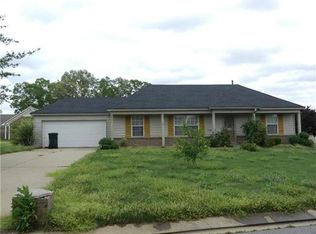 38 Countryside Dr, Mason, TN 38049