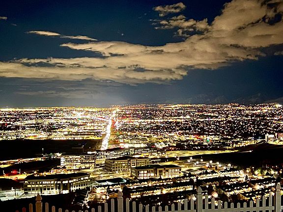 3rd image of 23 E Manilla Cir