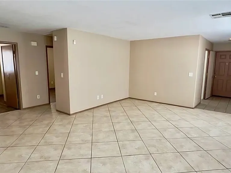 11260 Sandrone Ave — Photo 11