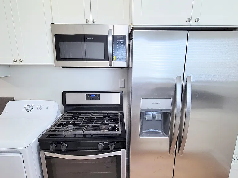 4146 Redondo Beach Blvd #C — Photo 10