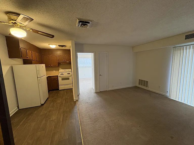 1023 S Church St #2A — Photo 4