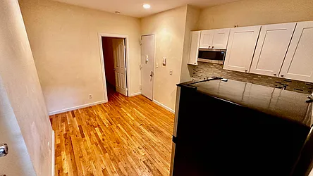 Rented by HOLTON REAL ESTATE INC.