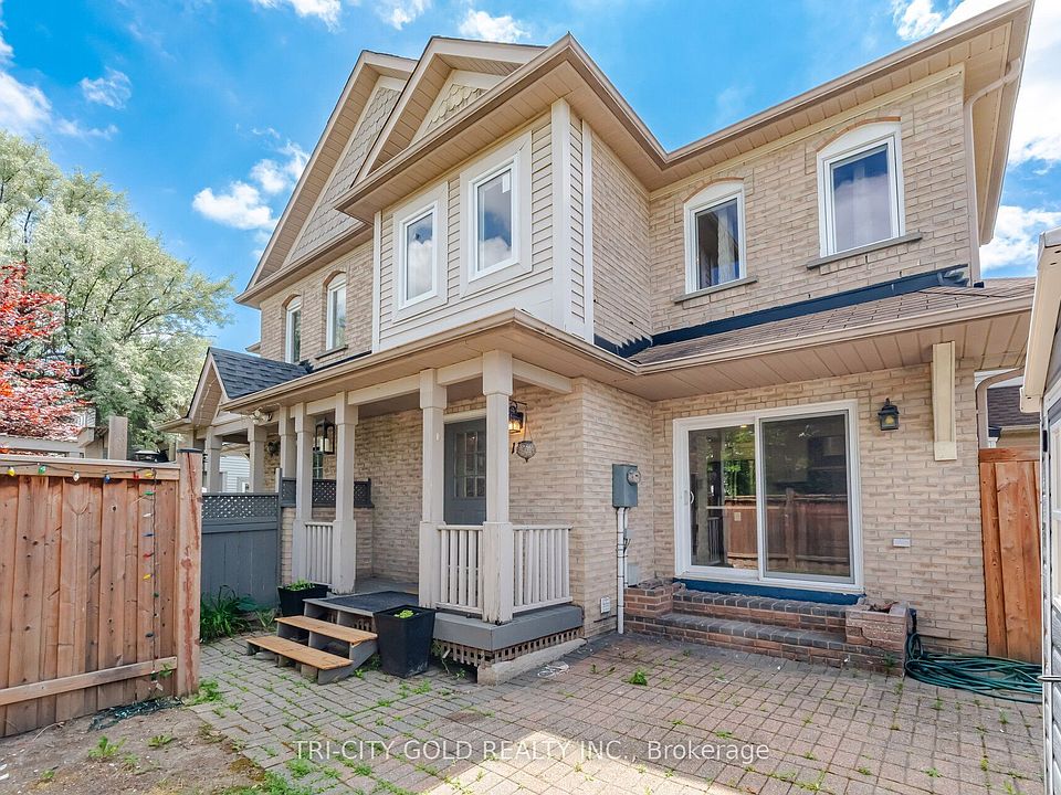 1st image of 111 Chipmunk Cres