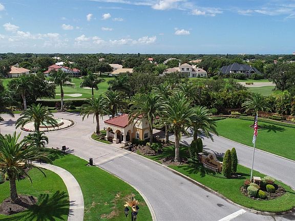 2nd image of 4521 Murcia Blvd #9