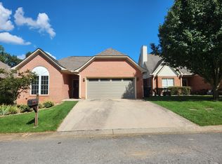 206 Treetop Point, Florence, AL 35630
