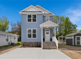 109 Woodrow Ave, Suffolk, VA 23434