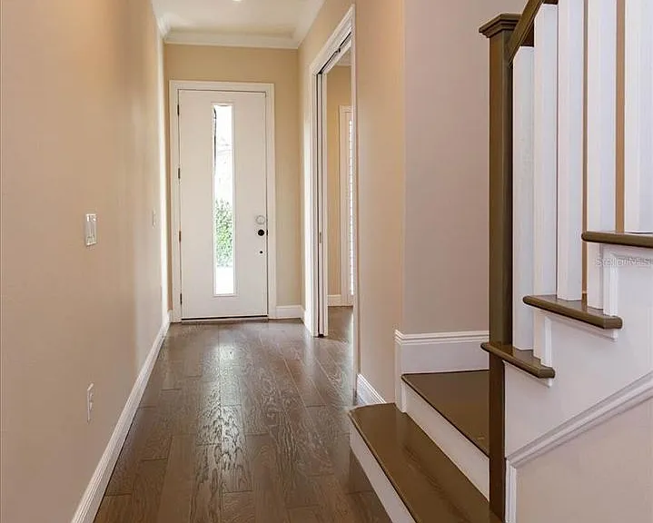 1441 Oneco Ave — Photo 4