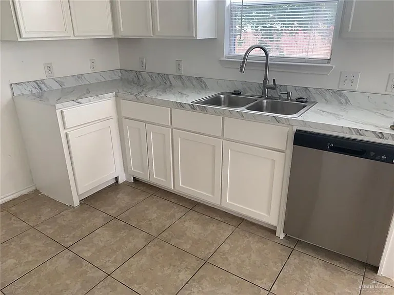4205 Santa Lucia St — Photo 5