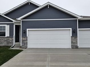 15316 Walnut Meadows Dr, Grimes, IA 50111