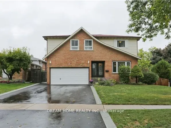2425 Carlanne Pl, Mississauga, ON L5C 3H6