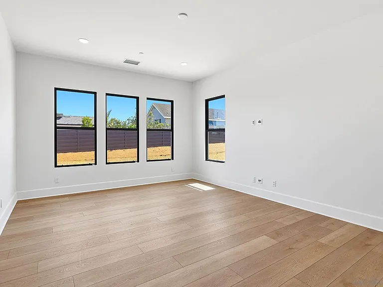 425 Bell Ranch Rd — Photo 21