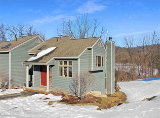 14 Valleywood Ln, Galena, IL 61036