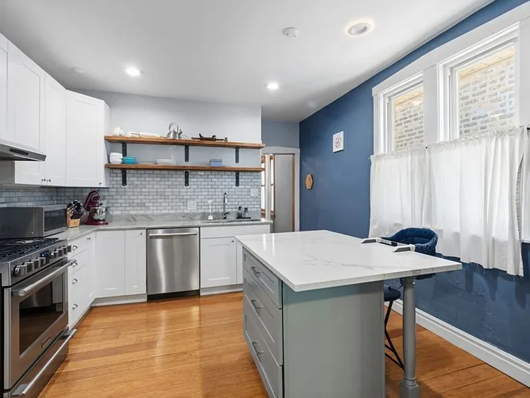 2924 W Giddings St — Photo 10