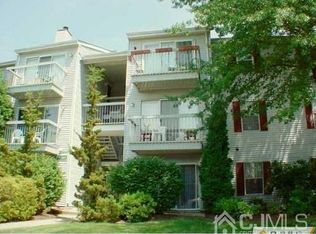 376 McDowell Dr, East Brunswick, NJ 08816