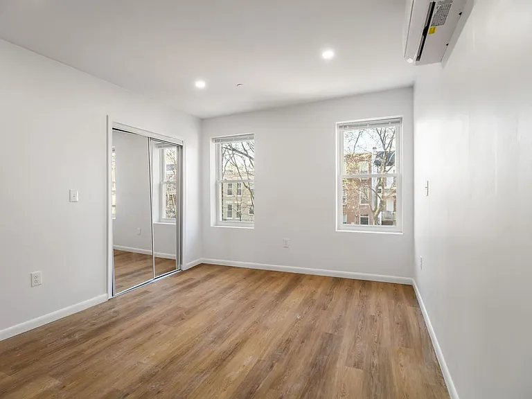1428 A St SE #3 — Photo 17
