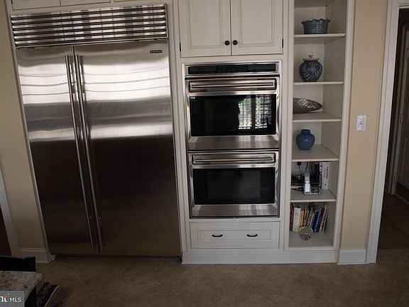 5th image of 7106 Bloomsbury Ln