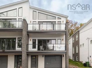 368 Shore Dr, Bedford, NS B4A 2C6