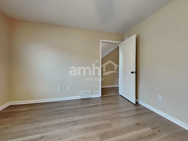 10185 Sorrento Pl — Photo 10