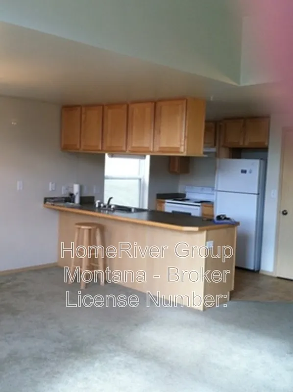 2 bed, 1.0 bath, 1650 sqft, $2,195 — Photo 3