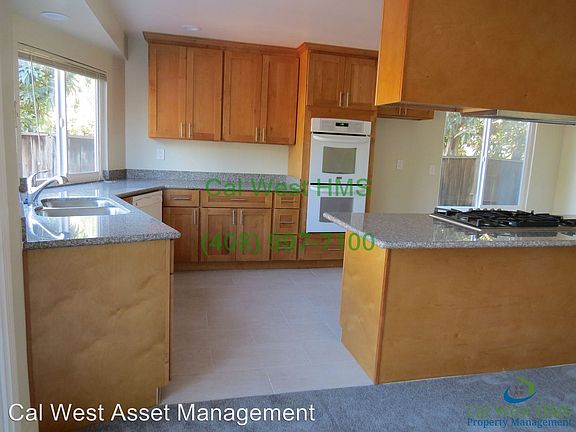 2nd image of 2742 Middleborough Cir