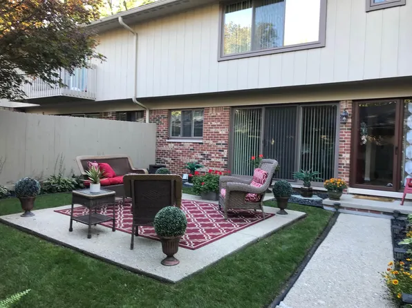 42373 Dianna Ct #33, Clinton Township, MI 48038