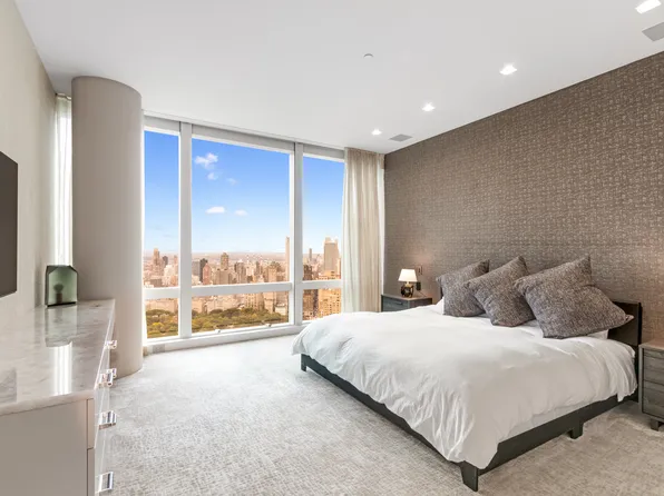 25 Columbus Circle image 18 of 18