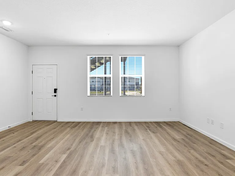 Venture Apartments — Photo 21