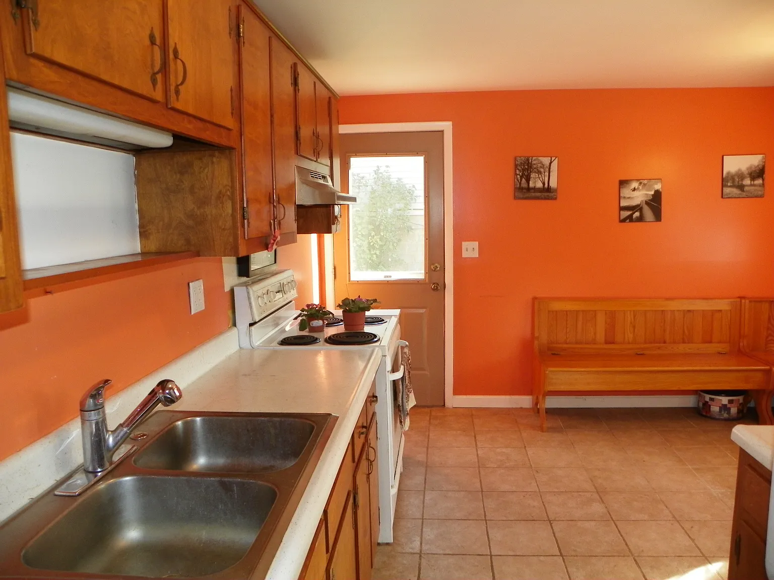 214 Great Smokey Dr photo 1