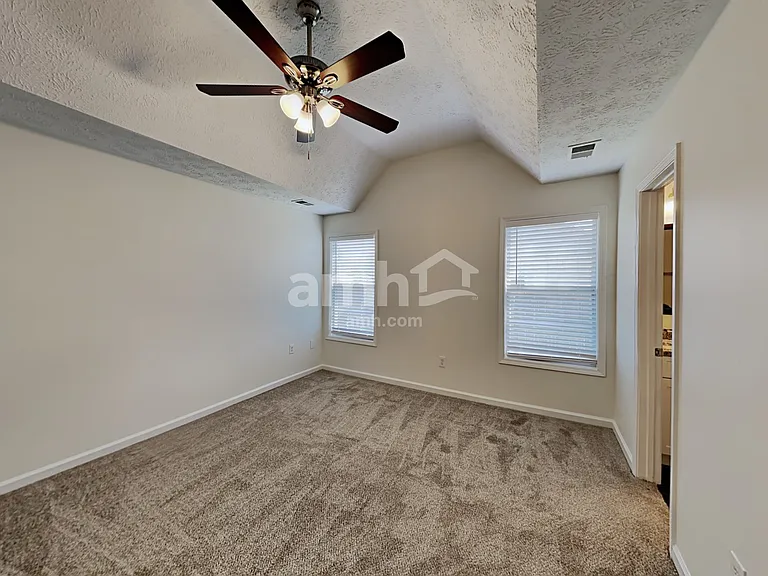149 Waters Edge Dr — Photo 8