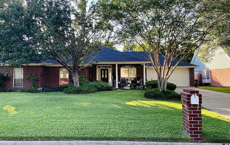 1st image of 2703 Greenberry Ct