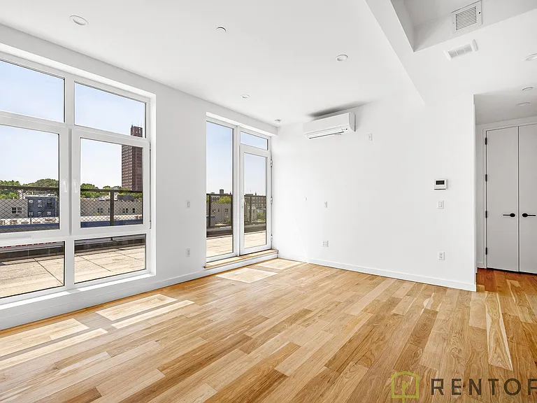 1875 Atlantic Ave #3P — Photo 4