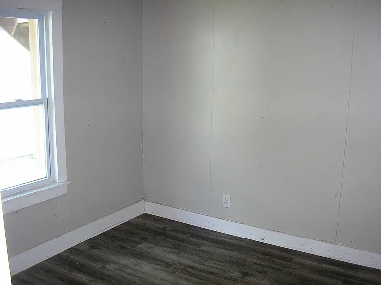 630 Woodford Ave #2 — Photo 12