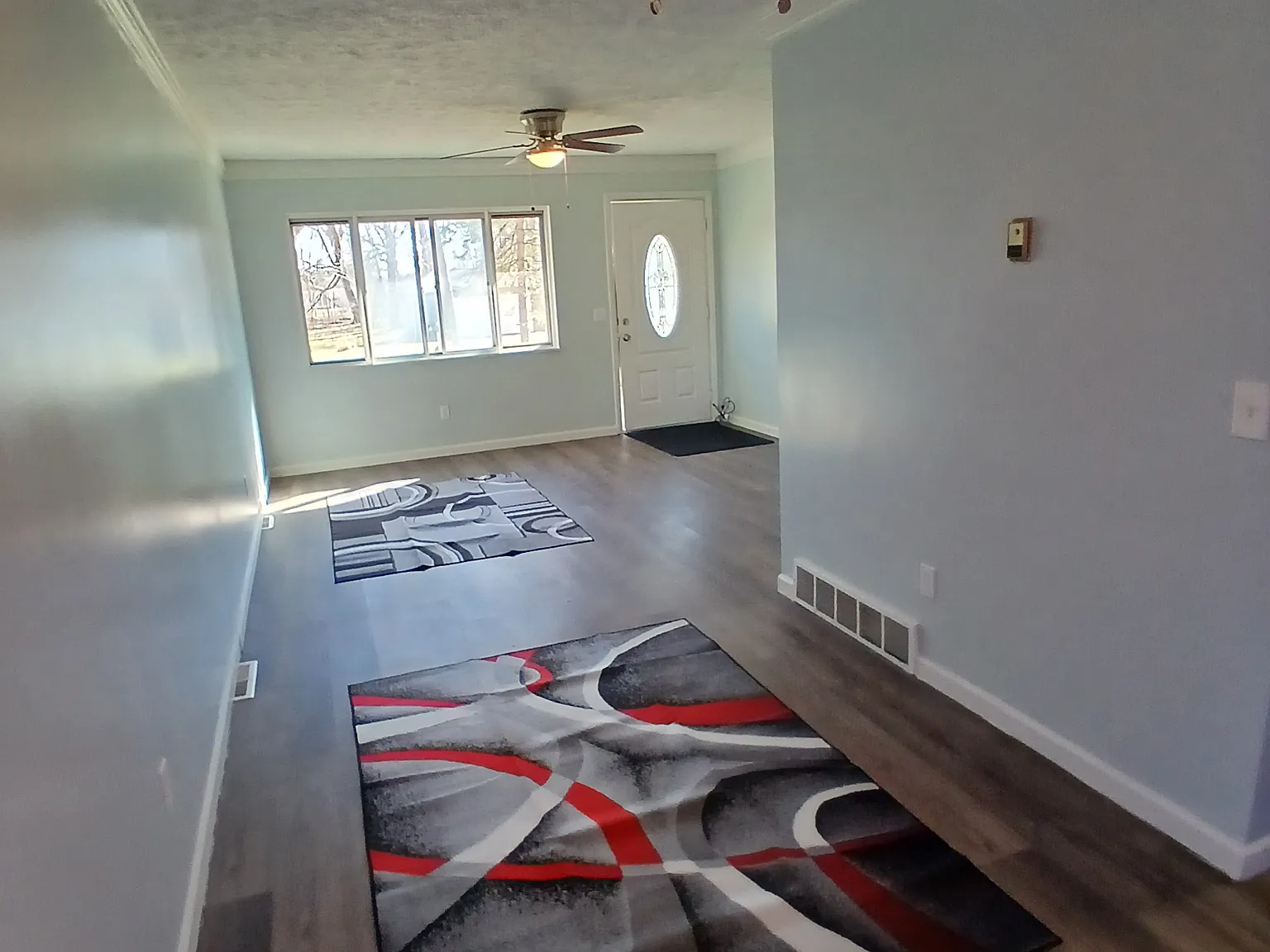 3 bed, 1668 sqft, $2,349 — Photo 4