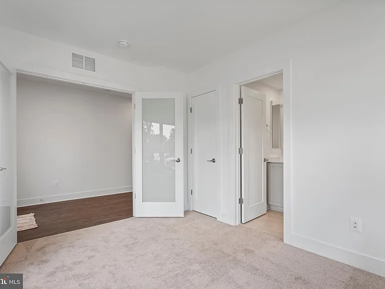 2038 Tysons Ridgeline Rd — Photo 29