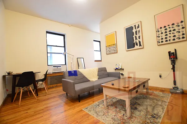 Rented by City Stop Realty | media 17