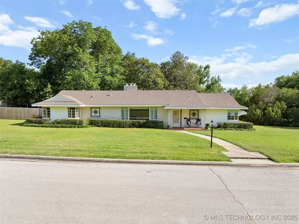 1616 6th Ave SW, Ardmore, OK 73401