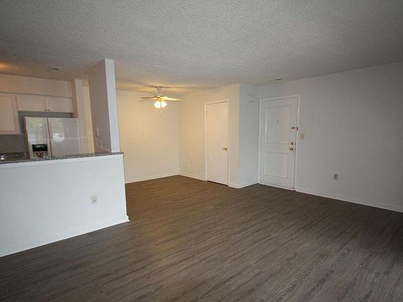 3rd image of 1809 Aspen Dr