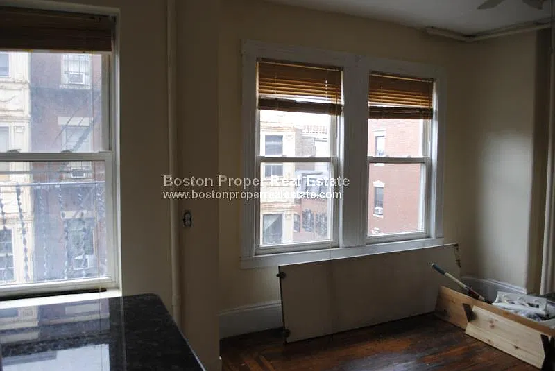 Studio, 350 sqft, $2,350 — Photo 2