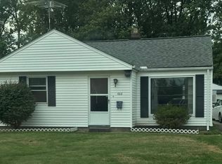 668 Quentin Rd, Eastlake, OH 44095