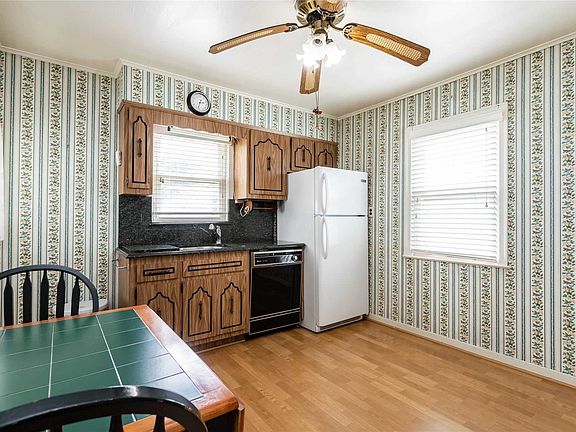 5th image of 30 Exford Pl