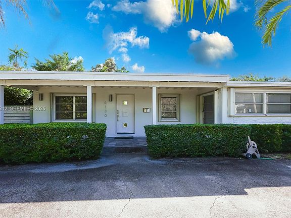 3rd image of 6130 SW 46th Ter