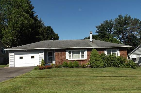 1st image of 24 Frederick Dr