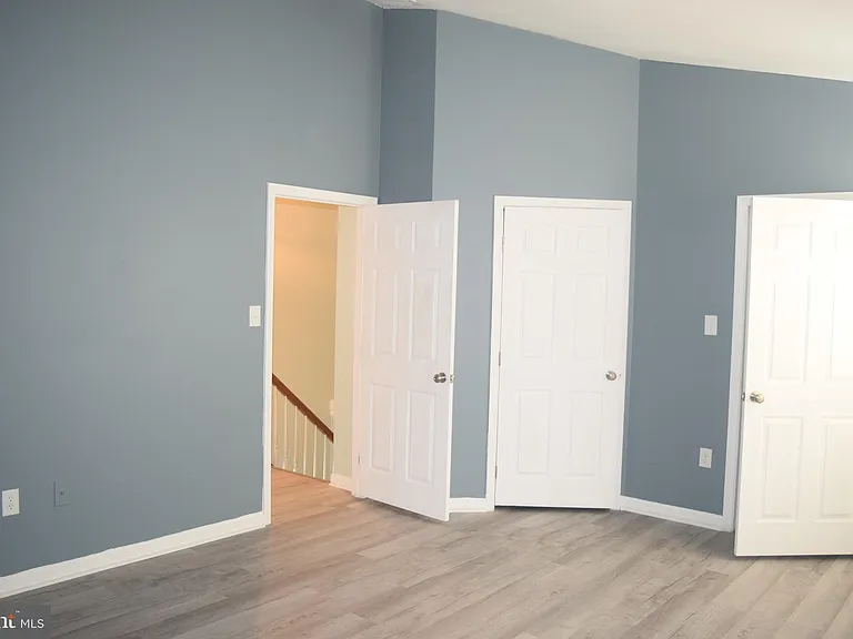 326 Larose Dr — Photo 18