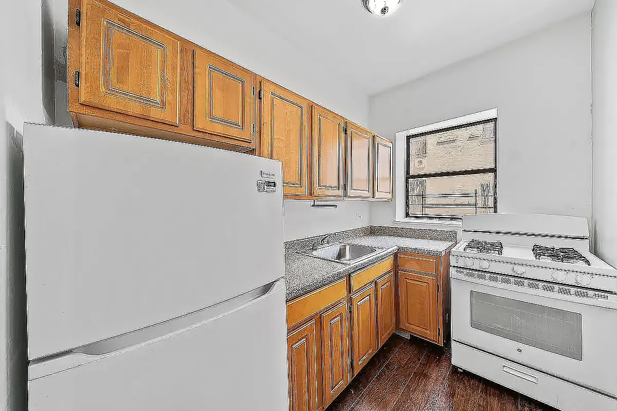 707 Saint Nicholas Avenue — Photo 2