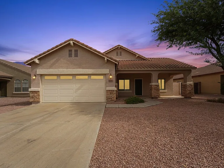 1268 E Birdland Dr — Photo 1