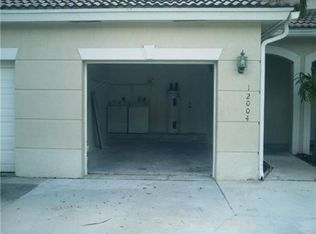 12004 SW 2nd St, Pembroke Pines, FL 33025