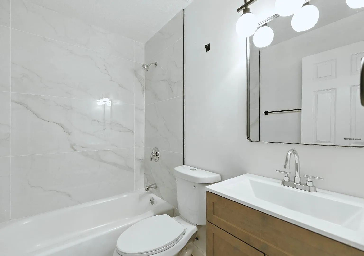 840 NE 3rd St - 100 — Photo 2
